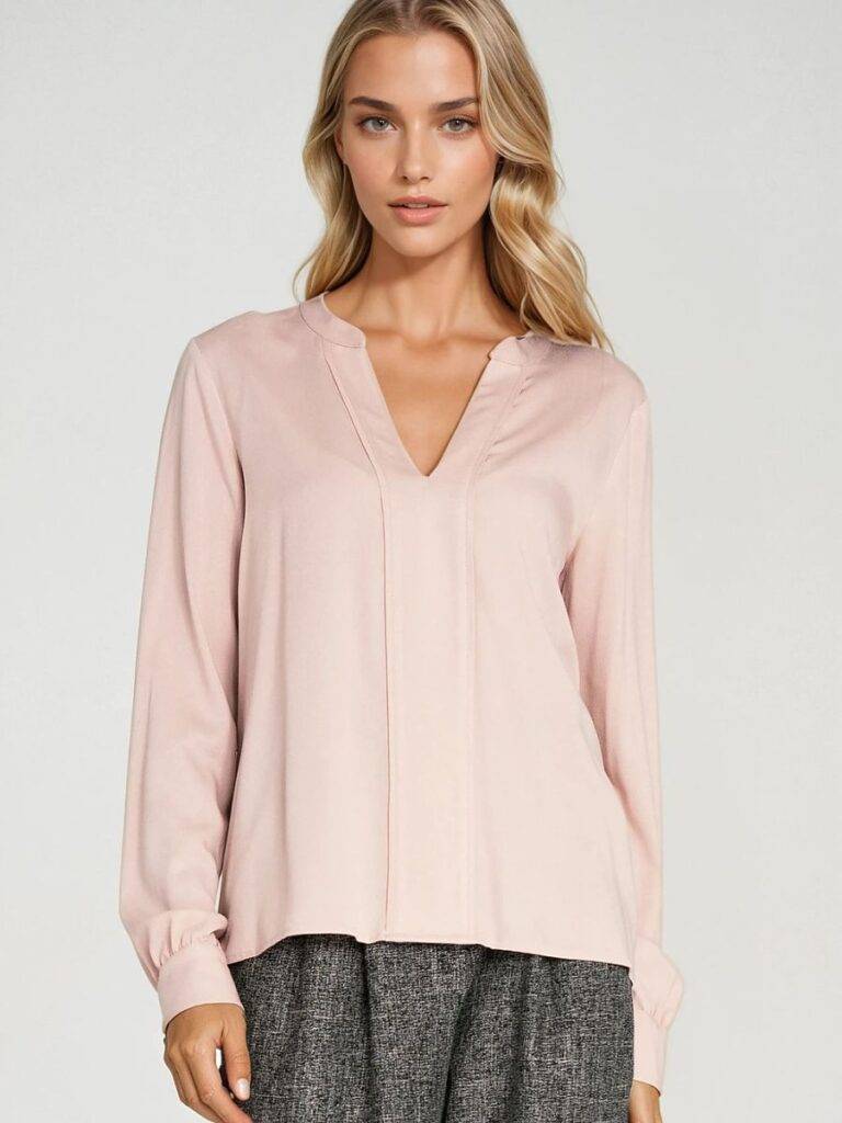 Chemise Anna rose pâle en viscose fluide, décolleté V affinant, manches longues — vue 2