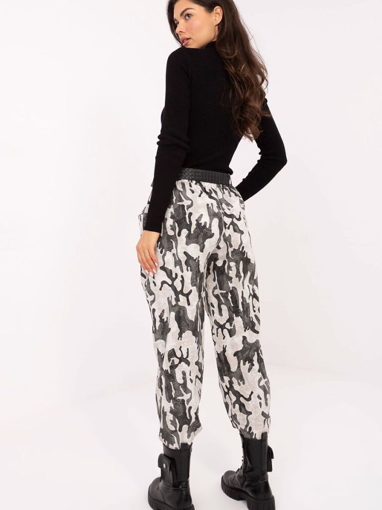 Pantalon camouflage sable taille haute coupe fuselée, femme — vue 2