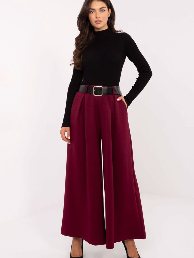 Pantalon palazzo rouge fluide taille haute avec ceinture ajustable