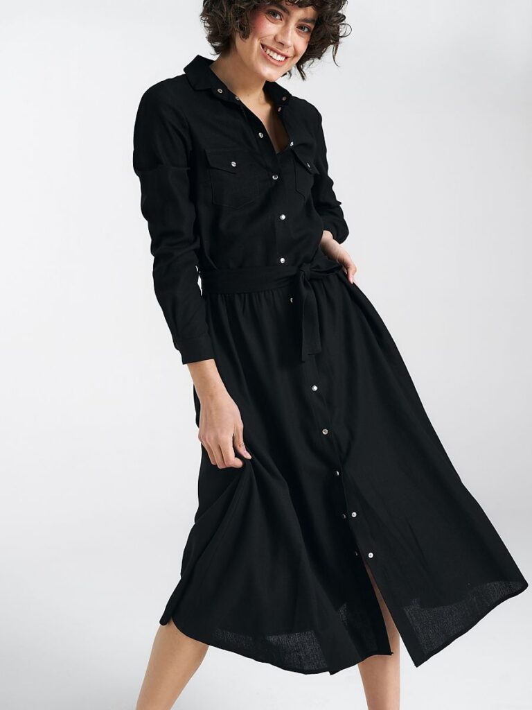 Robe midi noire avec poches et ceinture intégrée, coupe régulière élégante