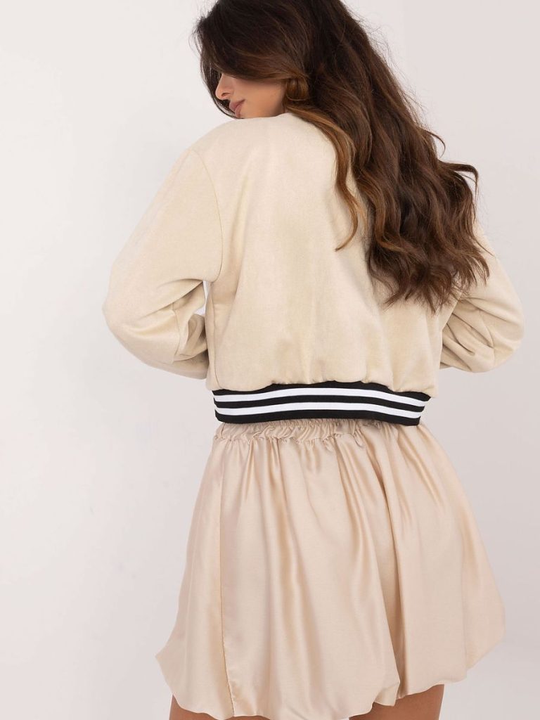 Jupe mini beige avec ceinture élastique, coupe au-dessus du genou — vue 2