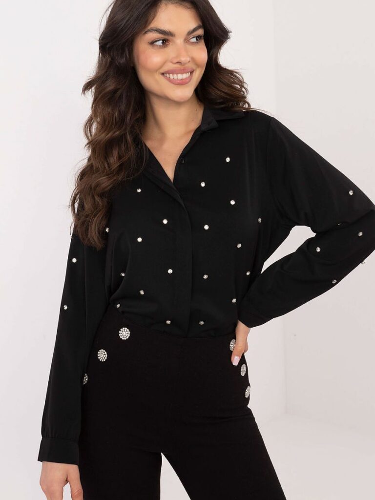 Chemise noire Léa avec zircons, col classique, manches longues