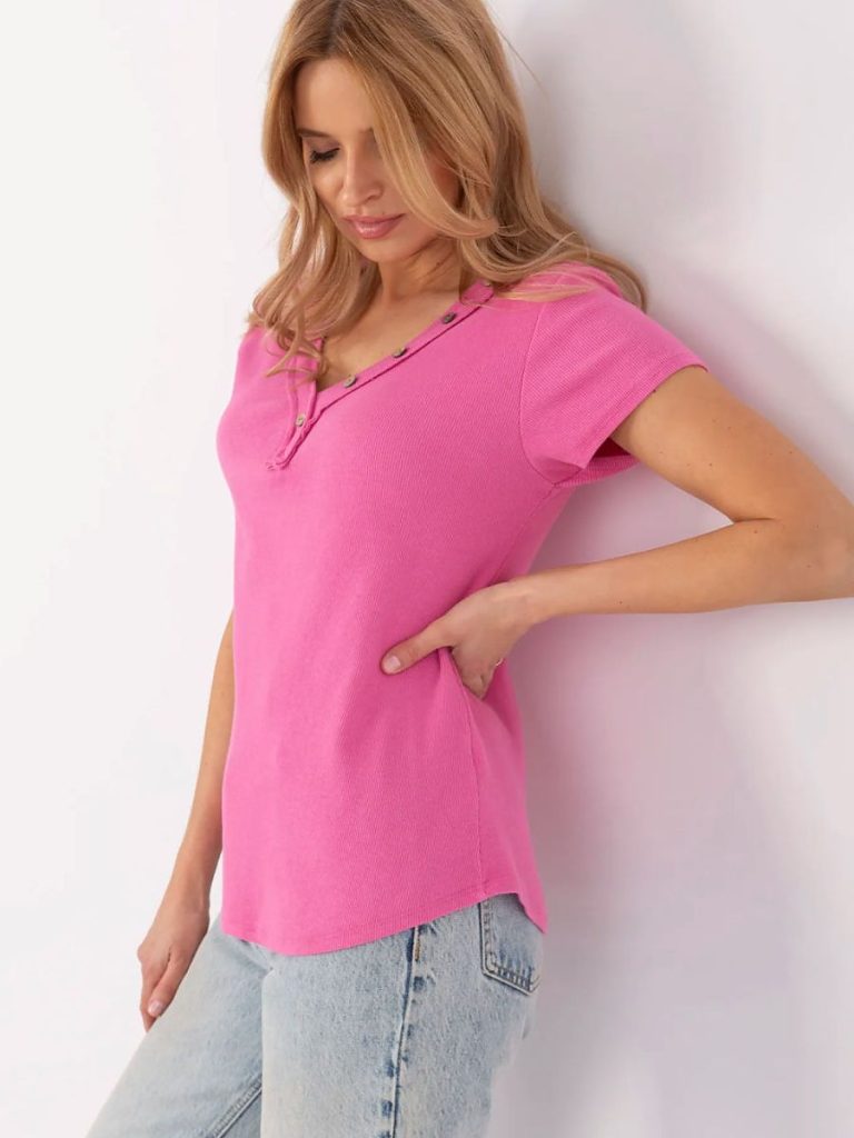 Chemise rose en coton ajustée décolleté V manches courtes — vue 1