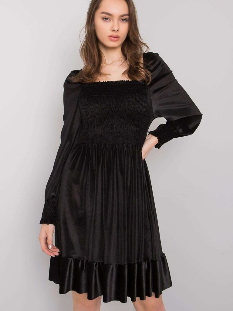 Robe de soirée noire en velours avec volant et manches longues