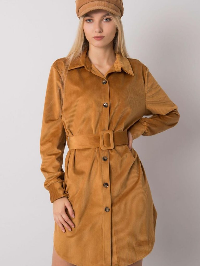Robe camel boutonnée avec ceinture ajustable manches longues