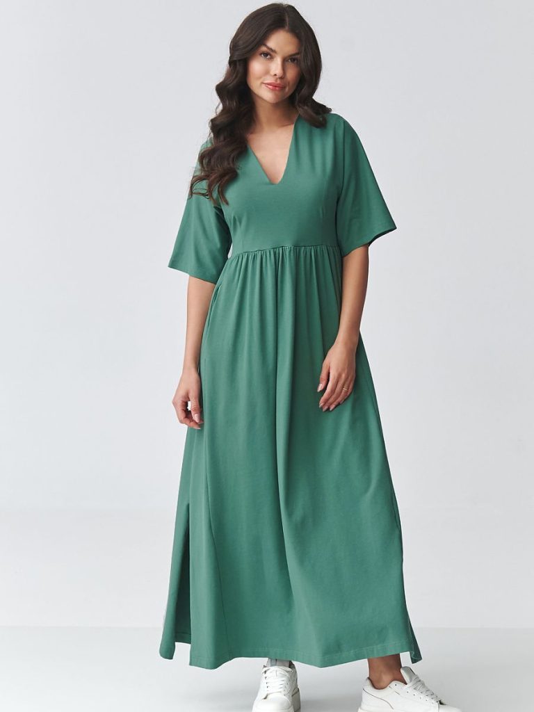 Robe maxi fluide noir avec décolleté V et découpe empire — vue 1