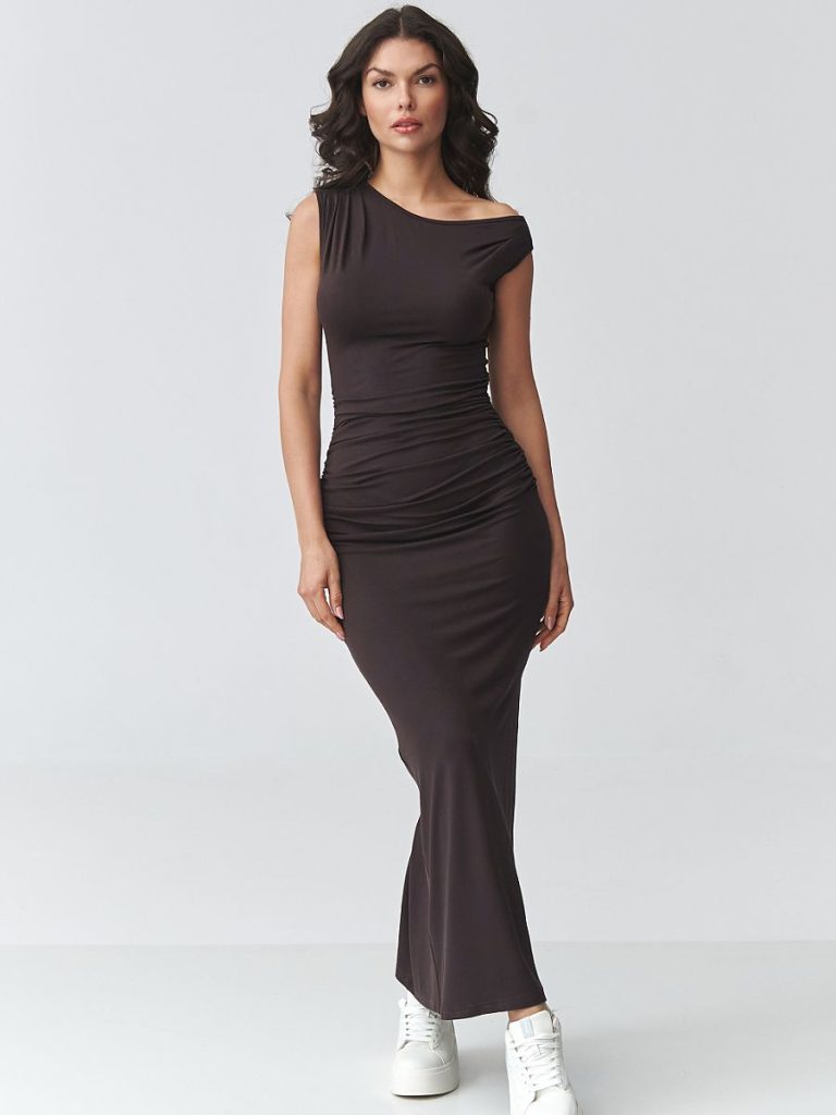 Robe maxi brun chocolat décolleté bateau fente haute femme