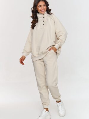 Ensemble sportswear grand col a boutons beige