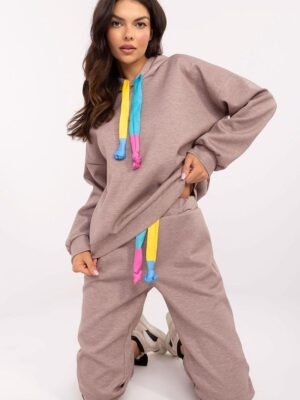 L'ensemble sport arc en ciel beige