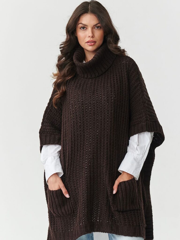Poncho laine col montant chocolat, manches trois-quarts, poches avant