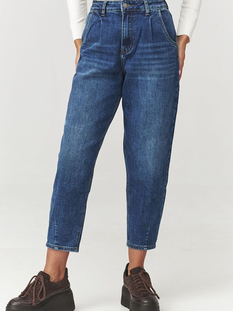 Jean mom taille haute bleu marine, coupe ample fuselée femme
