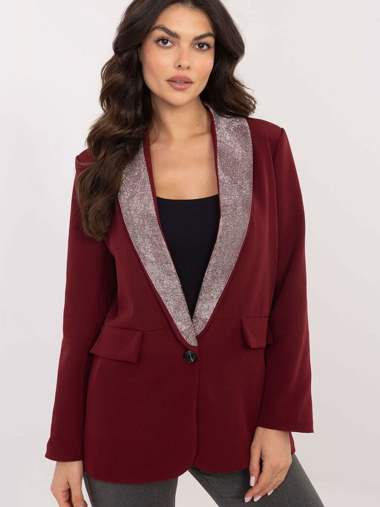 Veste bordeaux coupe ajustée avec détails strass signature