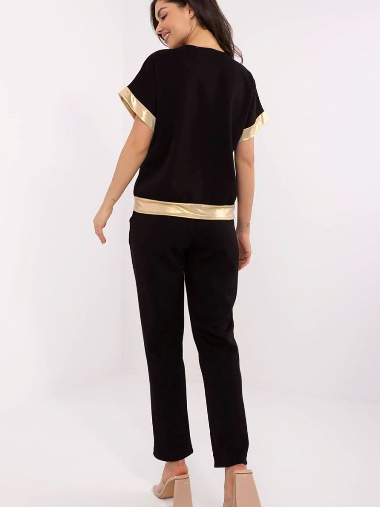 Ensemble femme chemisier V doré et pantalon noir taille haute — vue 2