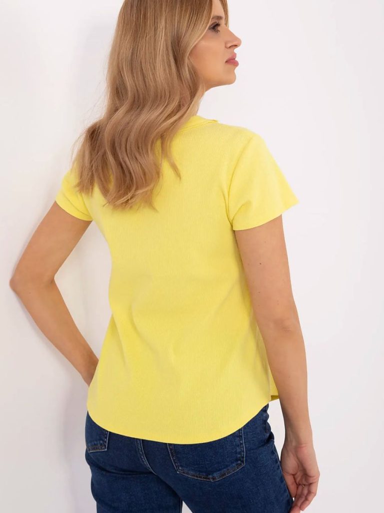 Chemisier jaune coton femme coupe ajustée décolleté V manches courtes — vue 2