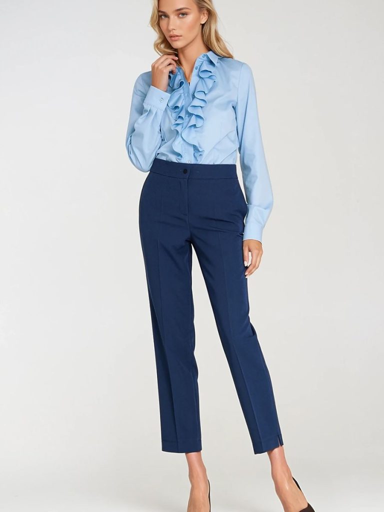 Chemise Élise ajustée bleu ciel avec jabot volant spectaculaire — vue 1