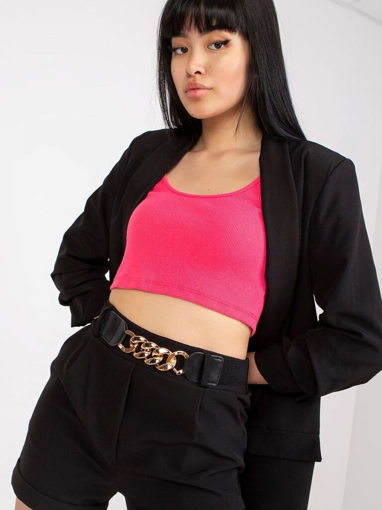 Ensemble veste cintrée et short taille haute noir, épaulettes structurantes