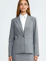 Blazer rayé cintré noir et blanc, épaulettes structurantes, coupe élégante — vue 1