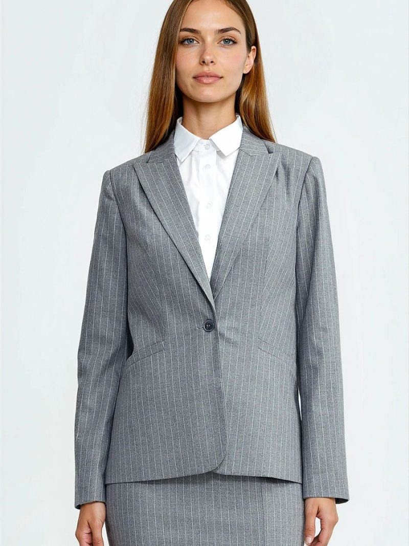 Blazer rayé cintré noir et blanc, épaulettes structurantes, coupe élégante — vue 1