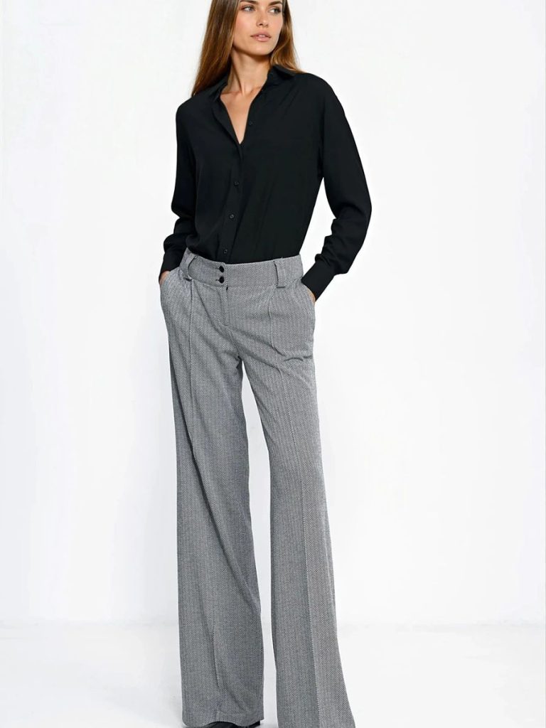 Chemise noir viscose fluide, col classique, manches longues femme — vue 3