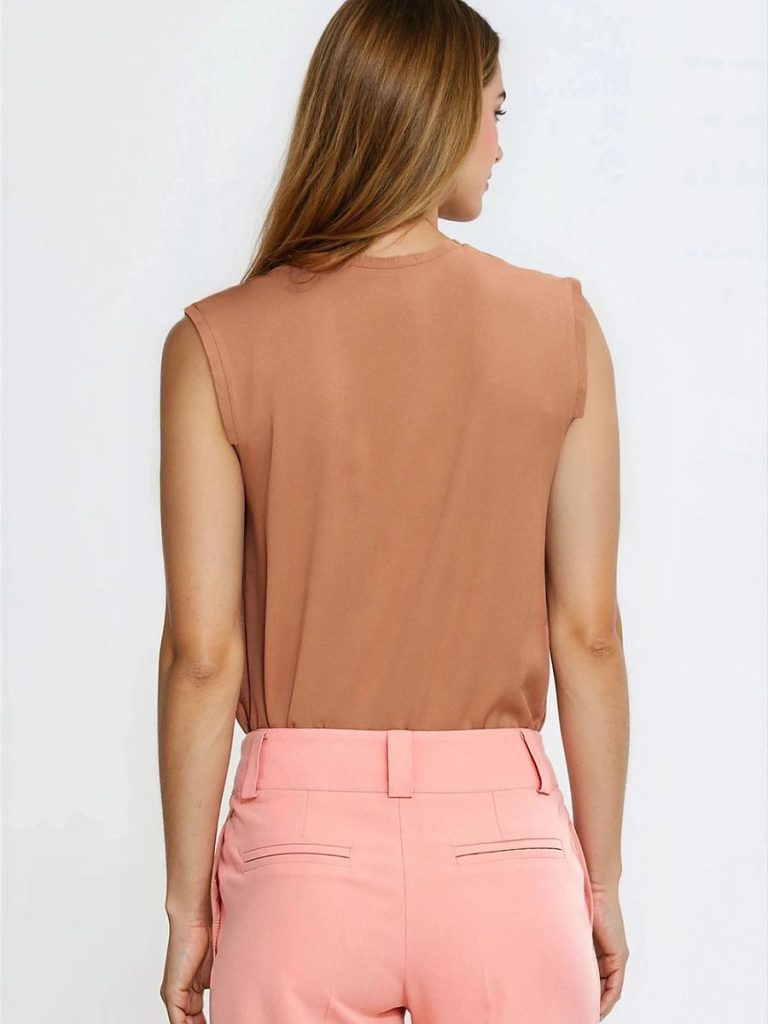 Chemisier femme Victoria beige viscose col V sans manches — vue 2