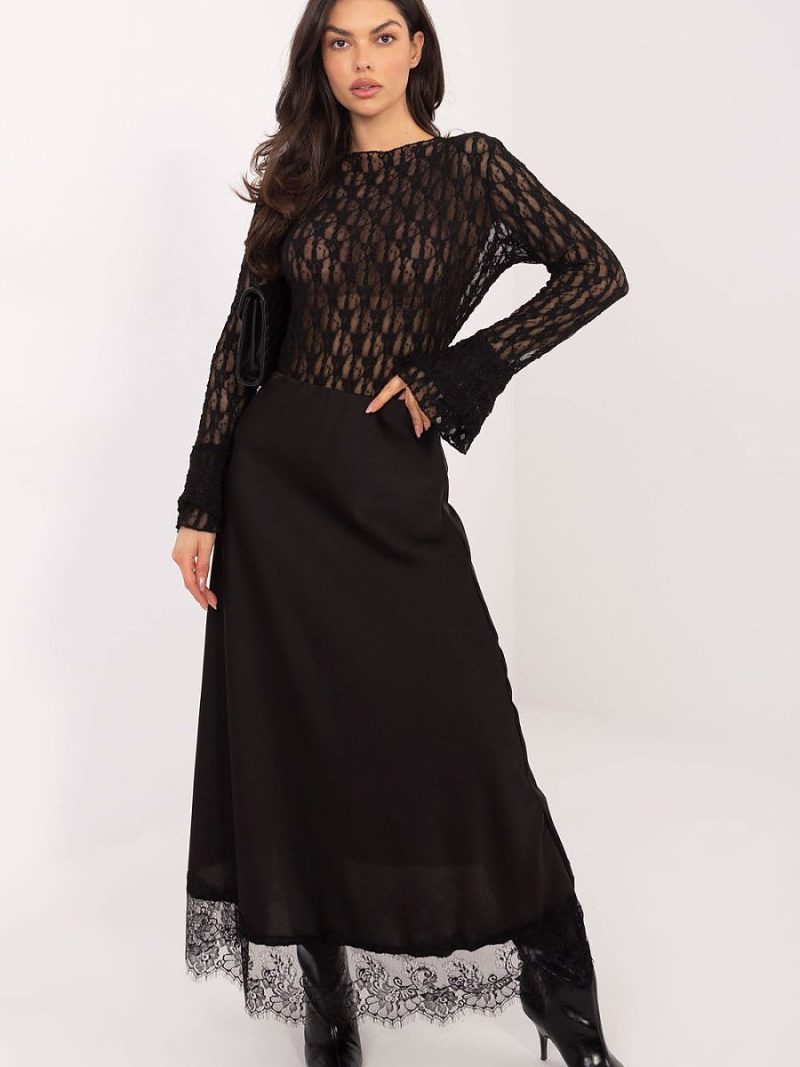 Blouse dentelle avec manches cloche volantées et décolleté bateau — vue 1