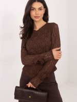 Blouse dentelle roses manches longues coupe ajustée femme