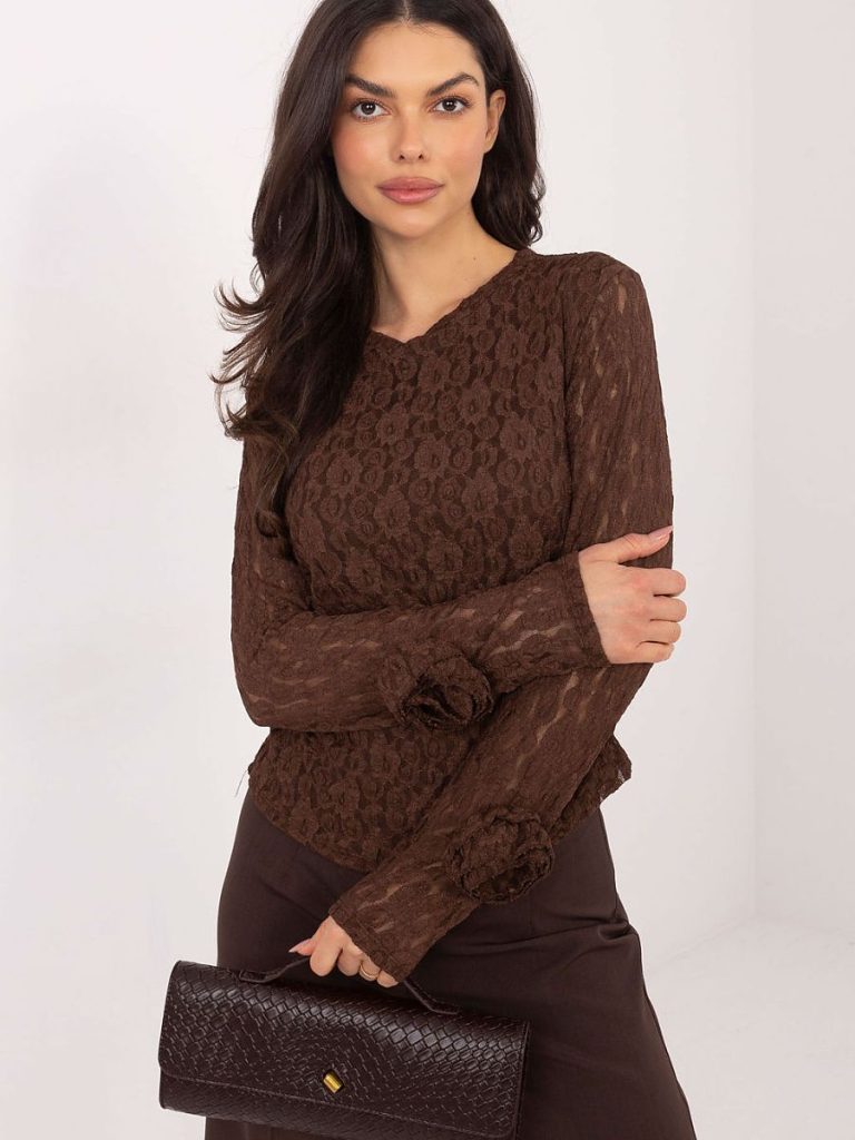Blouse dentelle roses chocolat, manches longues, doublée, coupe ajustée