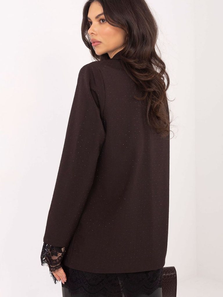 Veste noire de soirée avec ornements strass scintillants et dentelle aux manches — vue 2