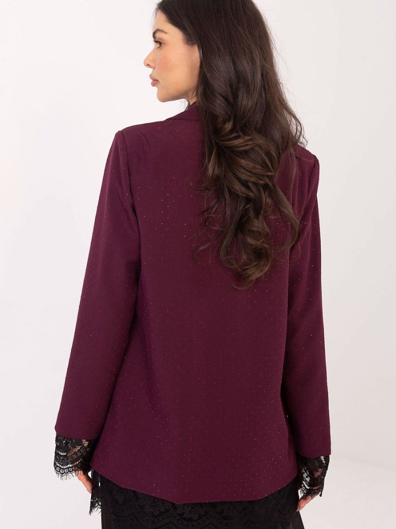 Veste femme noire ornée de strass et dentelle, revers pointus — vue 2