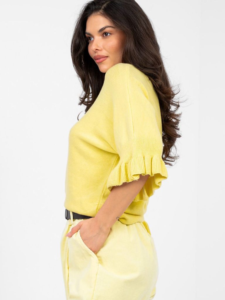Pull jaune femme avec volants aux manches 3/4, encolure ronde — vue 1