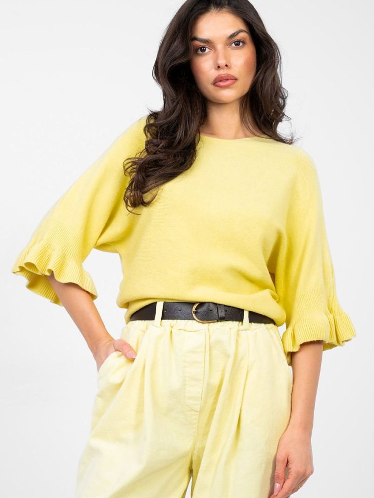Pull jaune femme avec volants aux manches 3/4, encolure ronde — vue 3