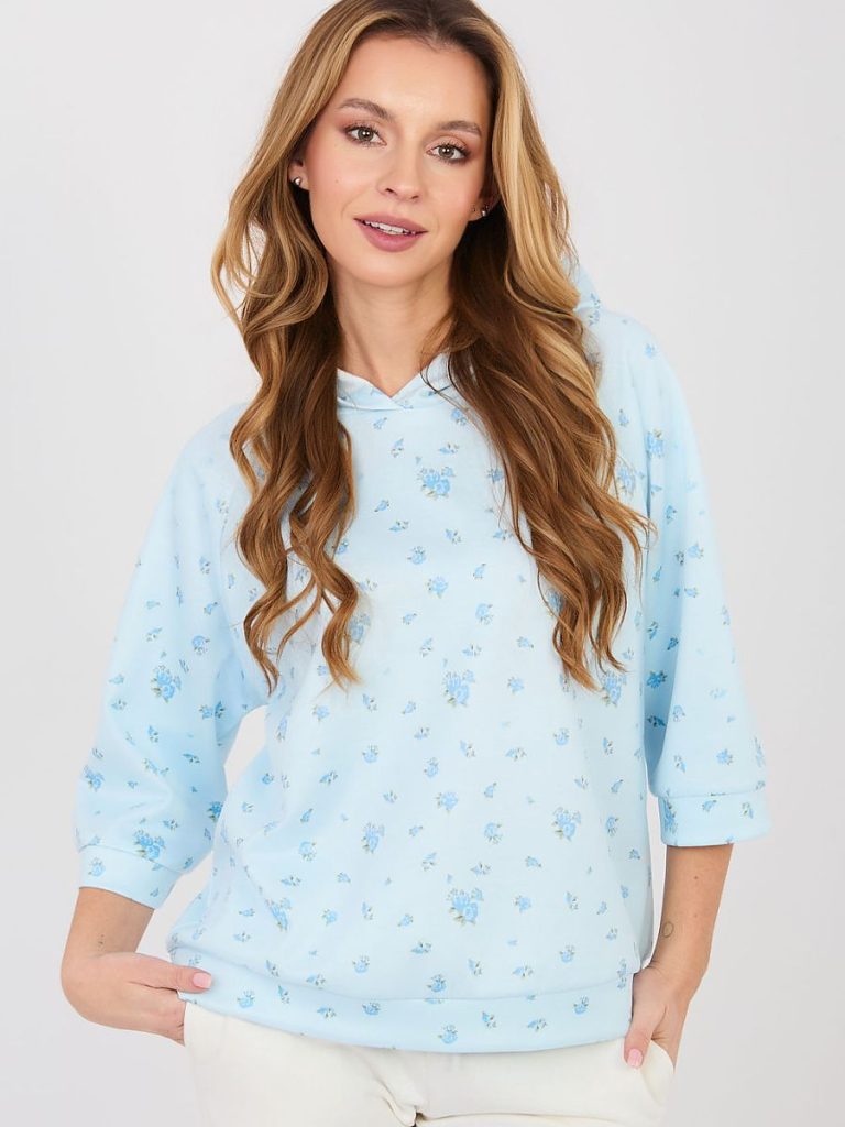 Sweatshirt bleu avec imprimé fleuri, manches 3/4, coupe épurée