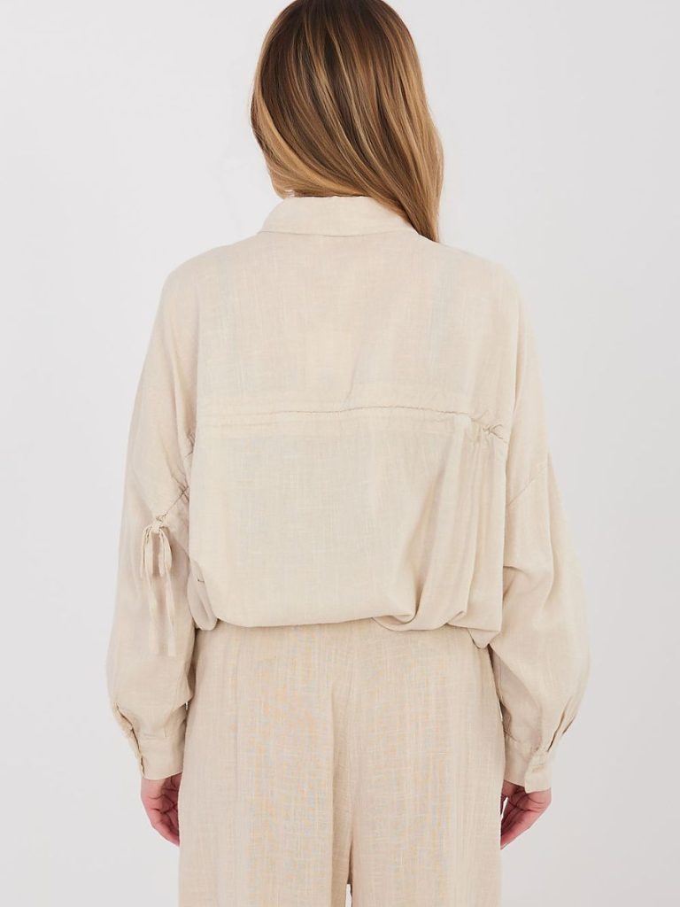 Chemise Camille beige col classique manches longues laçage dos — vue 2
