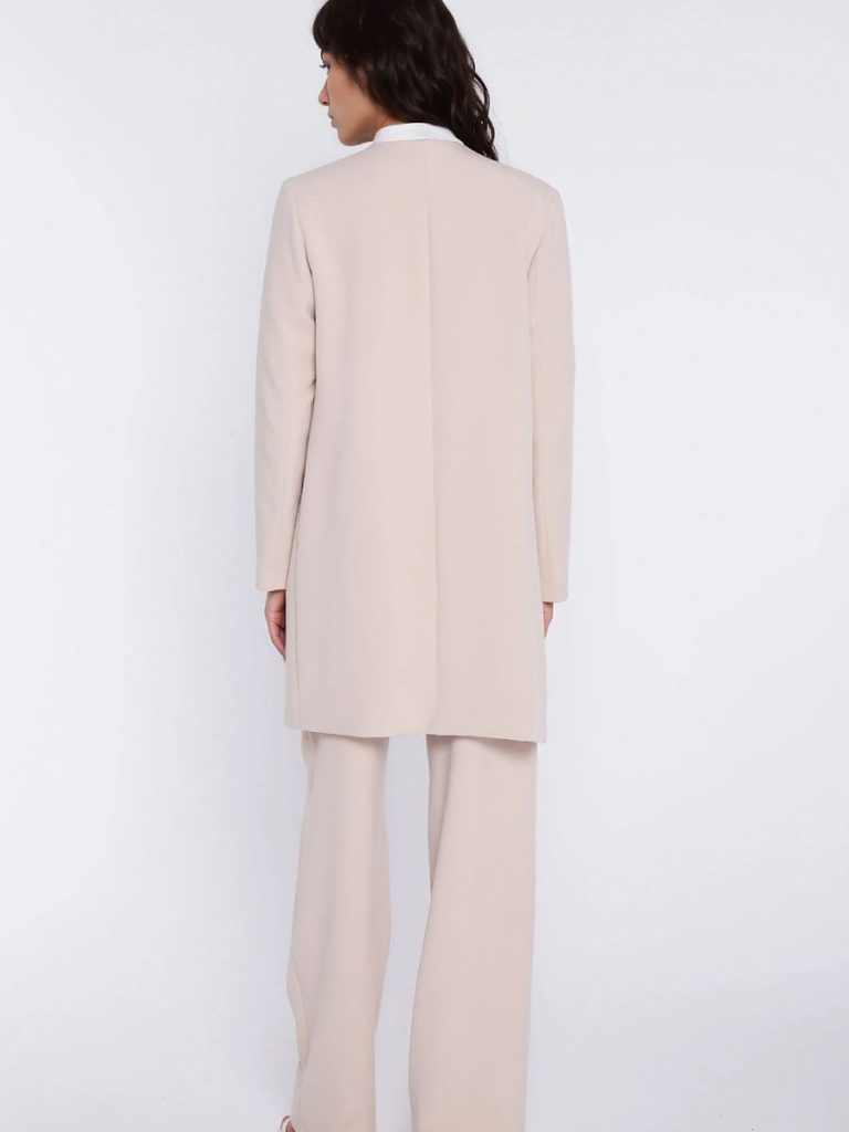Blazer beige structuré femme coupe épurée chic — vue 2