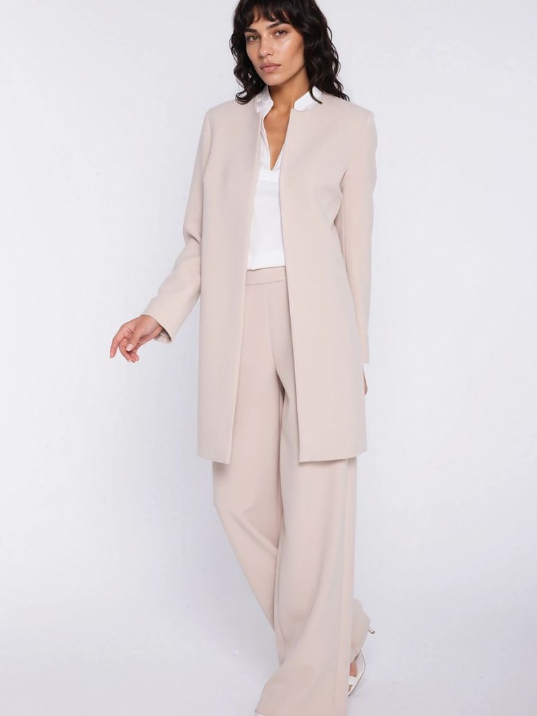 Blazer beige structuré femme coupe épurée chic — vue 3