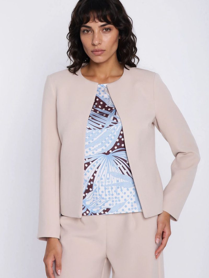 Blazer Nathalie avec épaulettes structurées, coupe ajustée, femme élégante — vue 3