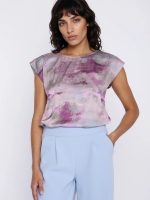 Chemisier fluide femme coupe épousante, style bureau élégant