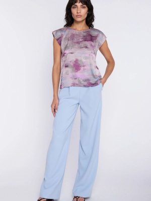 Chemisier fluide femme coupe épousante, style bureau élégant — vue 1