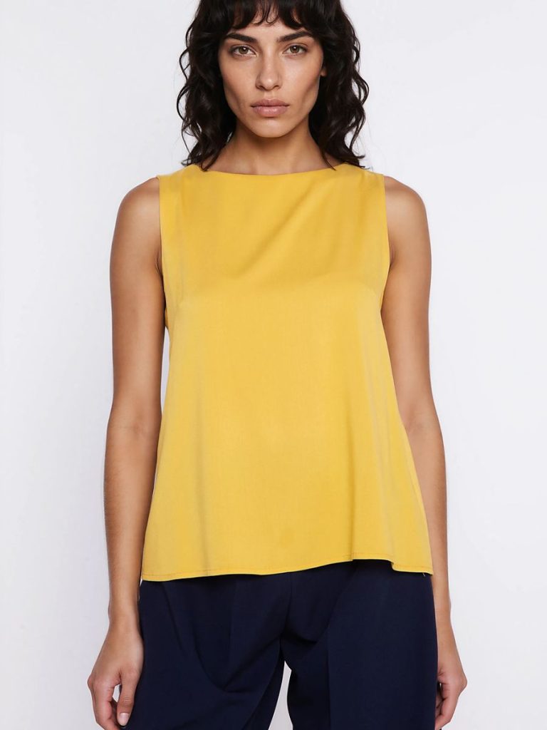 Blouse jaune sans manches coupe trapézoïdale fluide femme