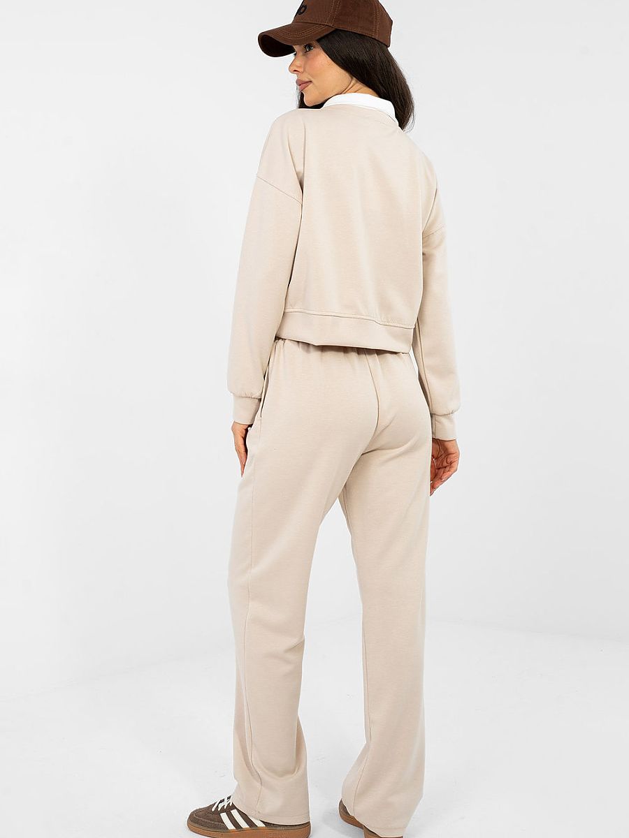 Ensemble loungewear beige : sweat court capuche brodé et pantalon taille haute — vue 2