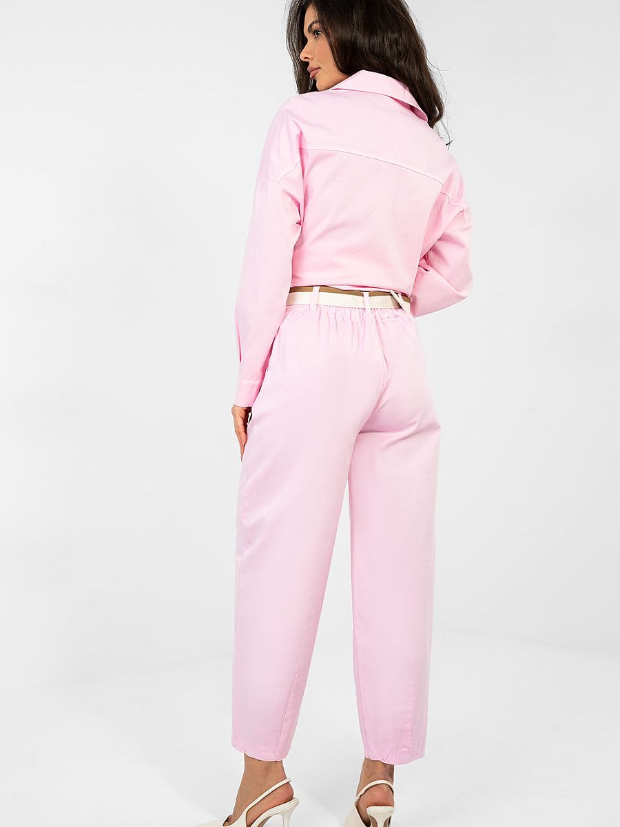 Pantalon carrot rose poudré taille haute, coupe 7/8 moderne — vue 2
