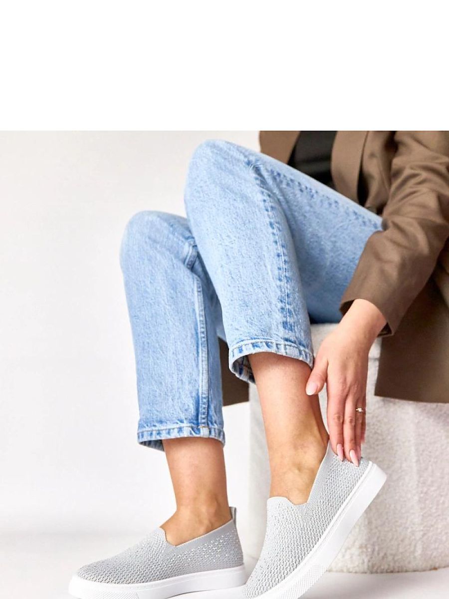 Basket gris clair femme sans lacets avec détails strass, vue de profil — vue 1