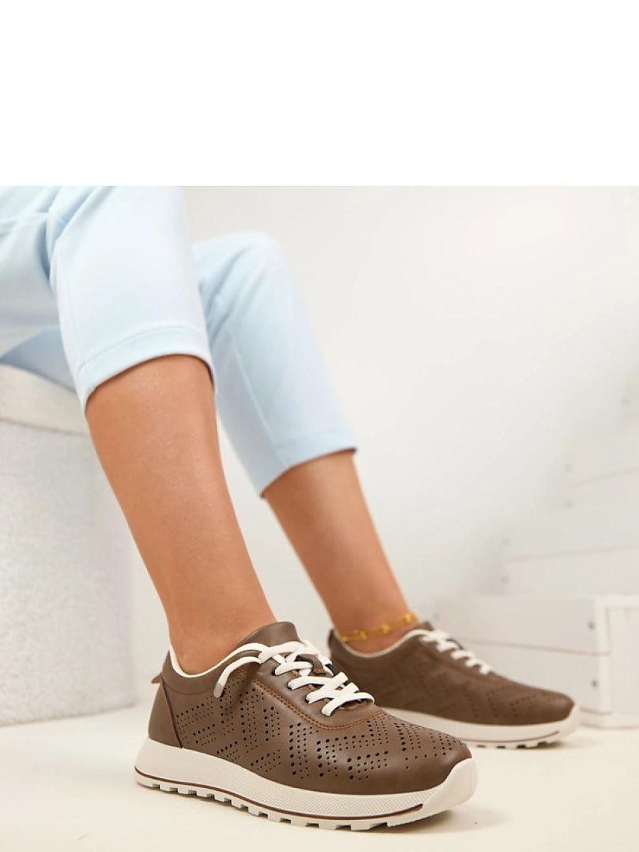 Sneaker marron en dentelle aérée, semelle confortable, style urbain chic — vue 3