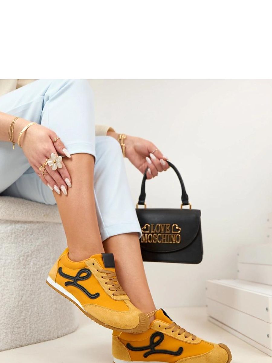 Baskets jaunes femme coupe basse patchs décoratifs cuir suédé — vue 1