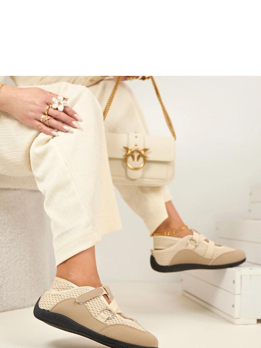 Ballerine beige confortables avec fermeture velcro et semelle amortissante — vue 1