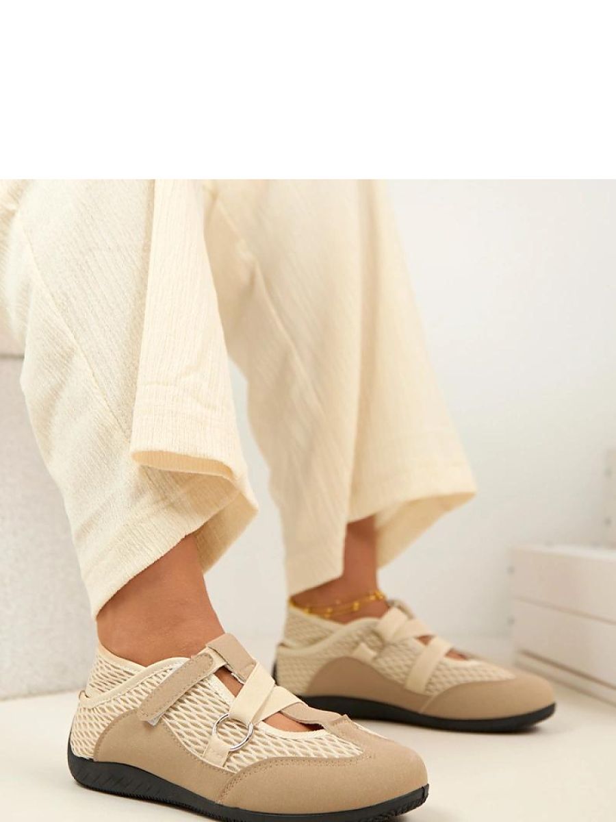 Ballerine beige confortables avec fermeture velcro et semelle amortissante — vue 2