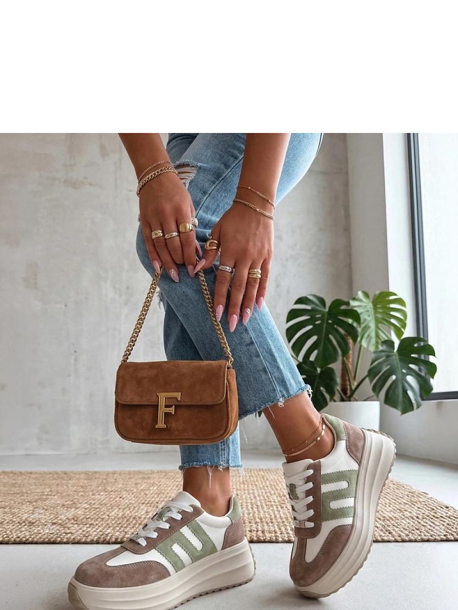 Baskets plateforme beige à semelle épaisse, vue de profil