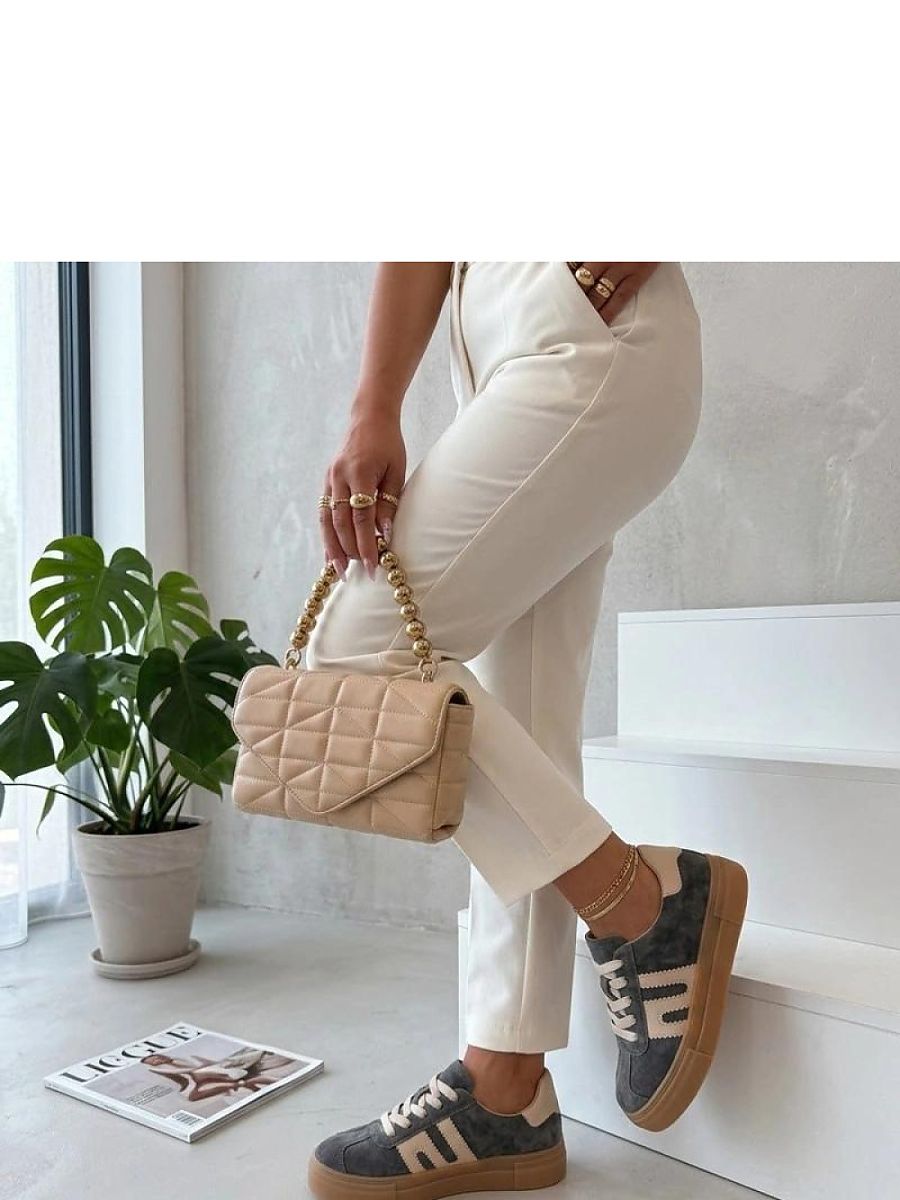 Baskets plateforme gris avec semelle épaisse, vue de profil