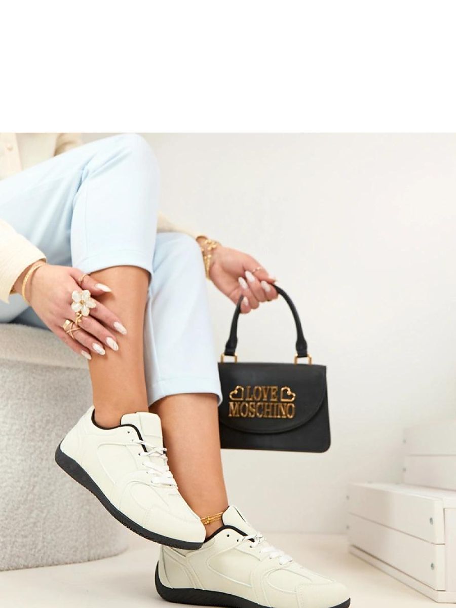 Baskets blanches femme confortables épurées vue de profil — vue 3