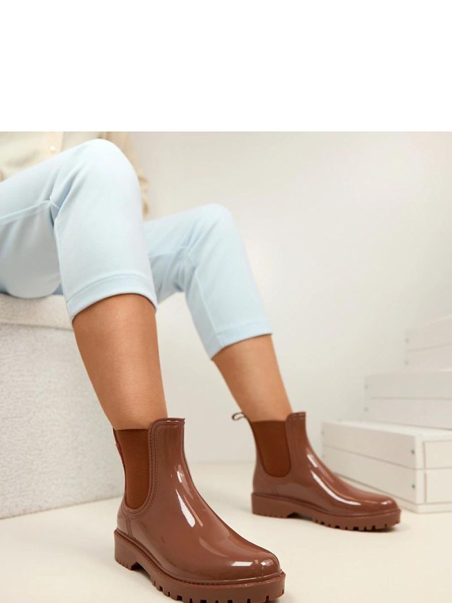 Bottes de pluie marron en caoutchouc, vue de profil et face — vue 1